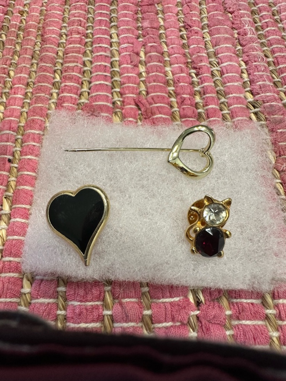 VTG Gold-Tone Heart and Cat Pin Set with Black Enamel and Red Gemstone